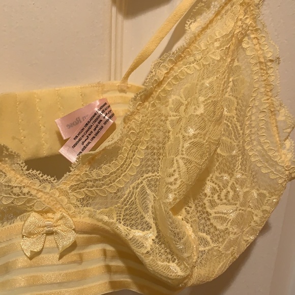 Pretty unlined bra - Picture 3 of 4